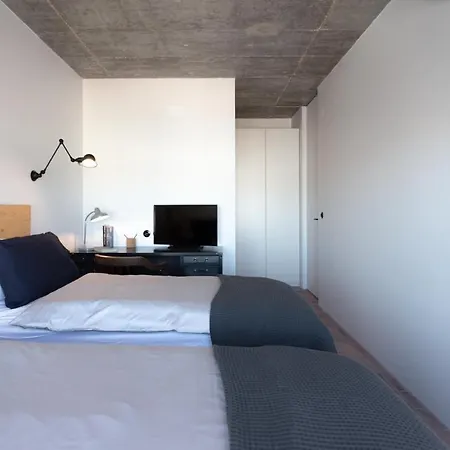 The Cool Design & Parking - Praca De Espanha ゲストハウス