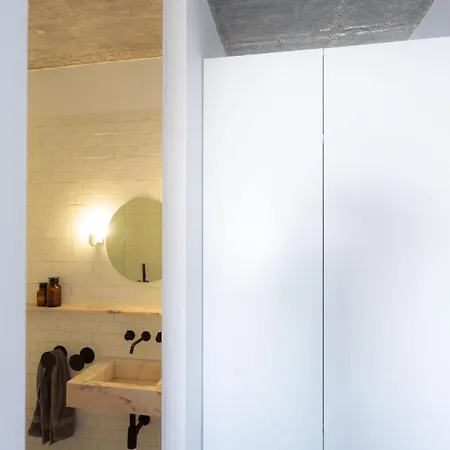 Konukevi The Cool Design 4*