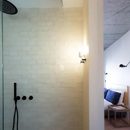 The Cool Design & Parking - Praca De Espanha ゲストハウス 4*