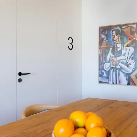 The Cool Design & Parking - Praca De Espanha 4*