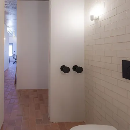 The Cool Design - Self Check In & Parking 4*