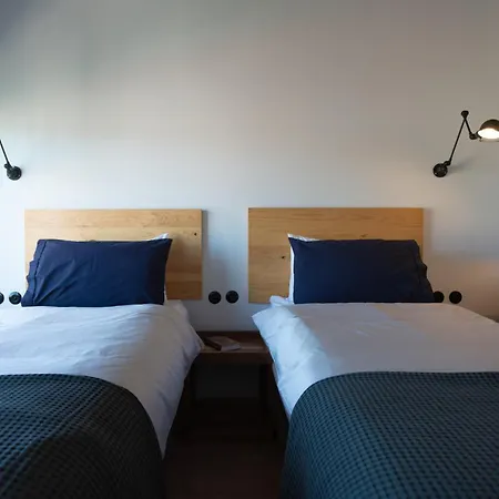 Columbano - Boutique Ensuites, Cokitchen & Parking Lizbona