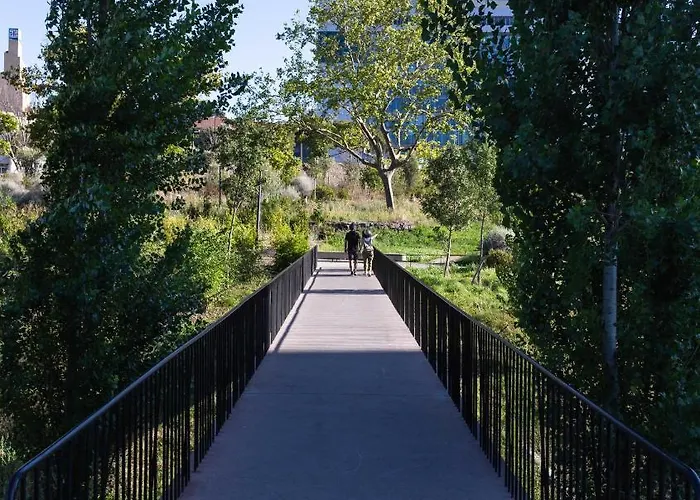 The Cool Design - Parking & Self Check In 招待所