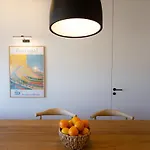 The Cool Design - Self Check In & Parking Lizbona