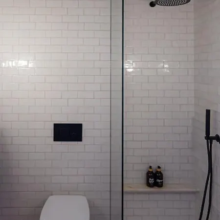 Columbano - Boutique Ensuites, Cokitchen & Parking * Lisboa