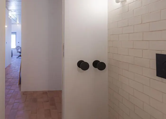 The Cool Design - Parking & Self Check In 4*