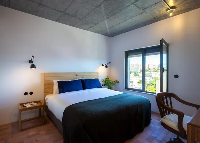 The Cool Design - Parking & Self Check In 4*